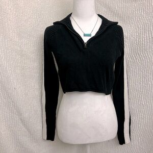 Black White Sweater Small John Galt Crop Sweatshirt